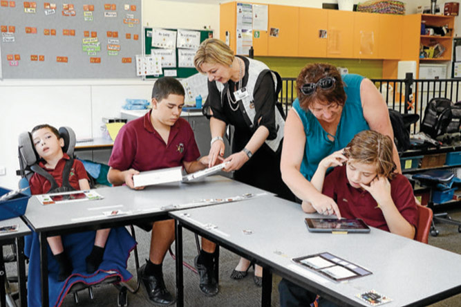 iPad school prorgam patricipants